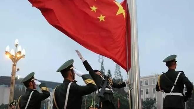 让历史的火炬驱散未来的迷雾